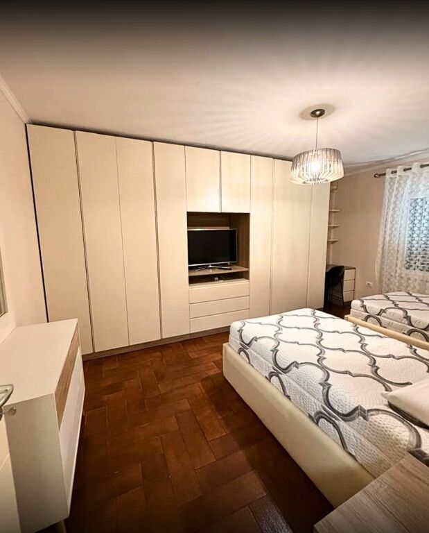 Apartament 2+1me qira Laprak .Post Parkimi