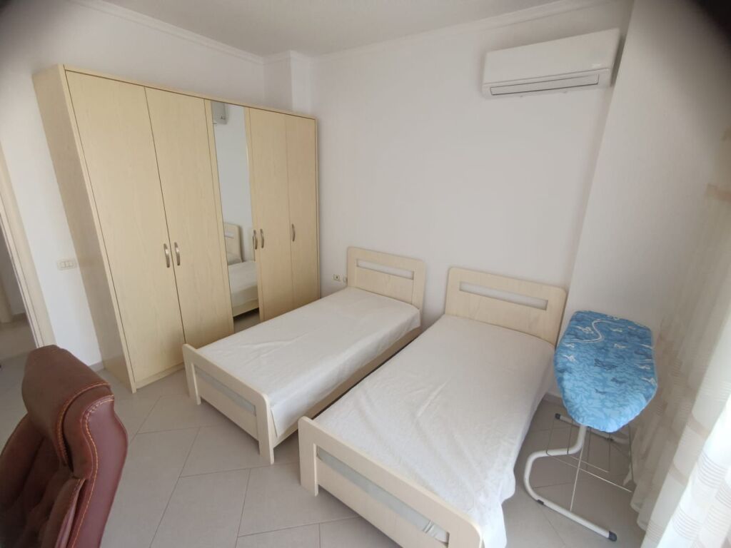 AFFITTASI APPARTAMENTO 2+1 AL GIARDINO BOTANICO  ID 5668