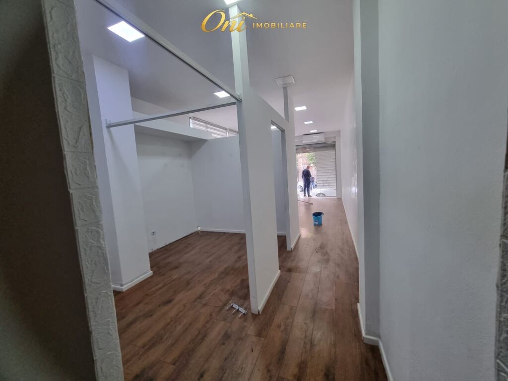 VIA MYSLYM SHYRI NEGOZIO 50M2 IN AFFITTO