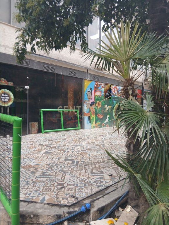 VENDITA AMBIENTE CON ARREDAMENTO MODERNO + ATTIVITÀ A UN PREZZO UNICO, ASTIR