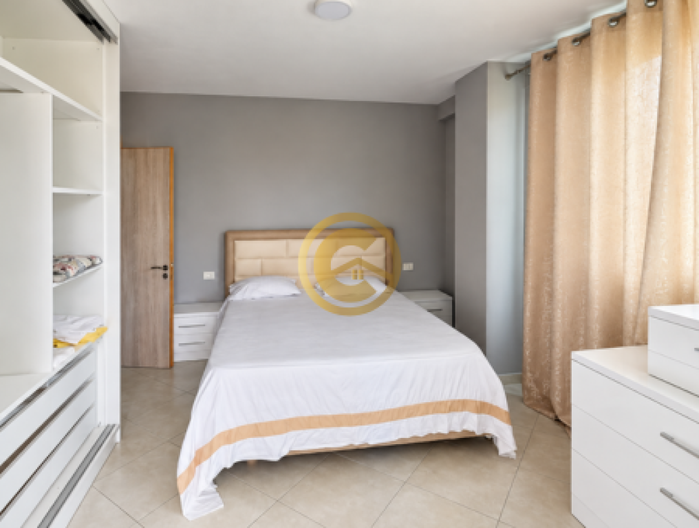 Apartament 1+1 në shitje mbi Spitalin, Sarandë 