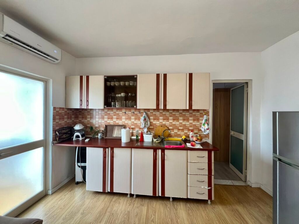 SHITET APARTAMENT 3+1+DEPO TEK ZOGU I ZI