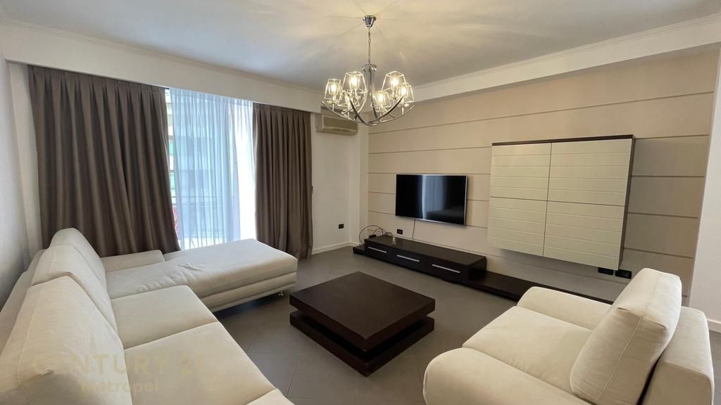 .FOR RENT APARTMENT 2+1 IN BLLOK NEAR THE UNIVERSITY BOOK