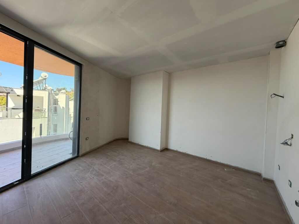 Vendesi in vendita 2+1+Balcone a Rana e Hedhun, Shëngjin!