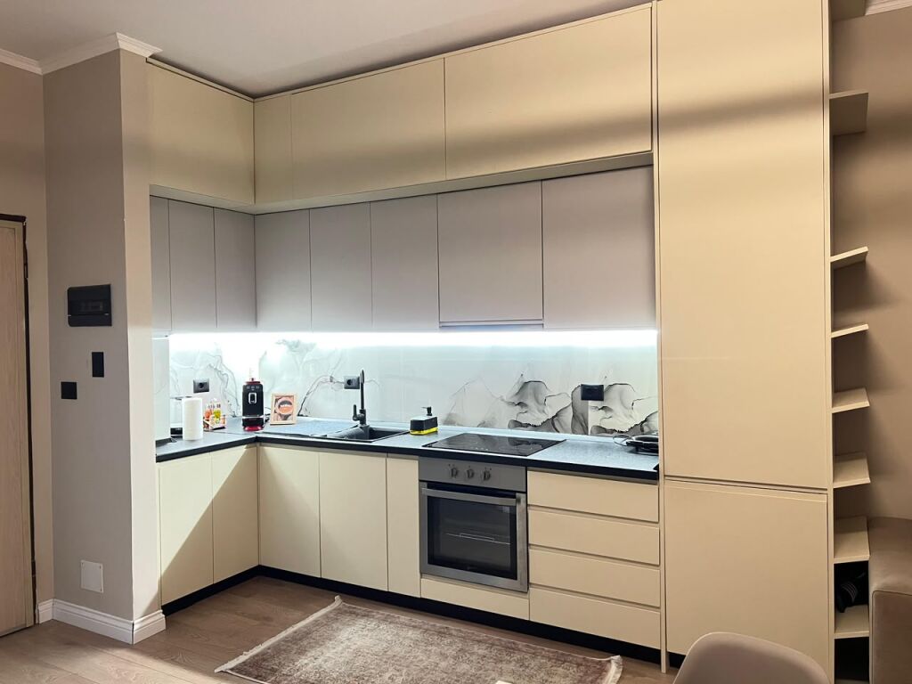 Apartament 1+1 me qera, Stacioni Pare plazh
