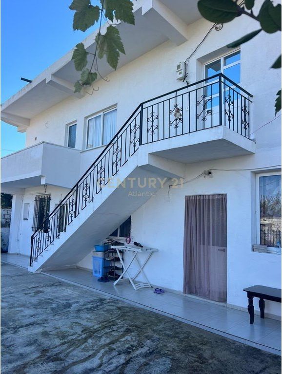 Casa Privata su 2 Piani in Vendita sulla Spiaggia, Durrës