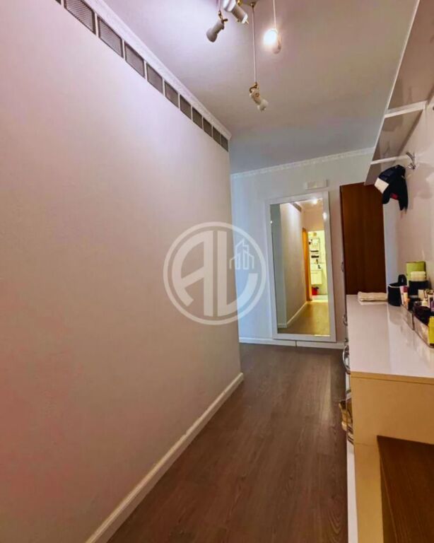 For Rent: Apartment 3+1+2 with storage and 2 balconies – Center, Municipality, Durrës 🏢