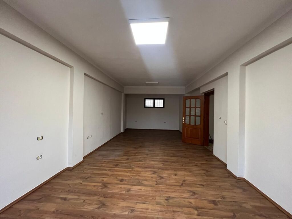 QIRA AMBJENT ZYRE 125 M2 - ATSH - PRANE PAZARIT TE RI
