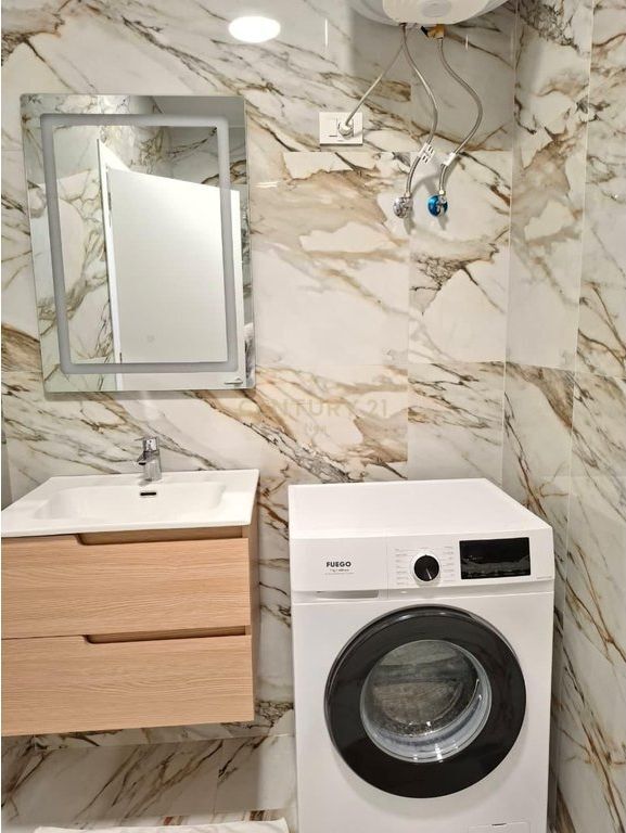 Appartamento 1+1 in Vendita in Via Mine Peza, Tirana - 203.000€ | 69,5 m²