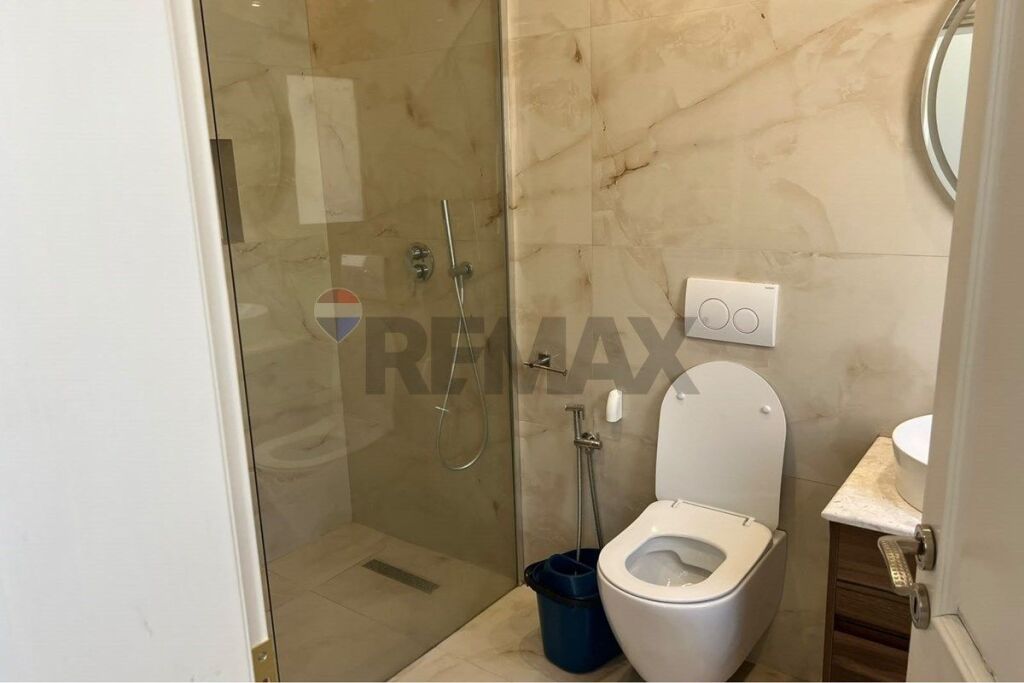 Apartment 2+1 for rent near Petronini Luarasi