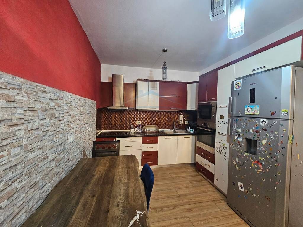 Rent, Apartment 2+1+2, Jordan Misja Street, Tirana.