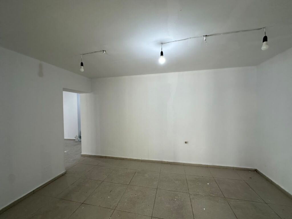 Rent, Business Premises, Durres Road, Tirana