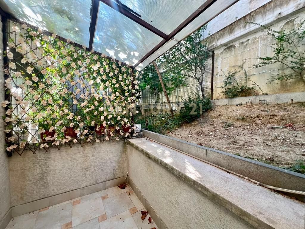 SHITJE, APARTAMENT 1+1 ME OBORR, KOPSHTI BOTANIK