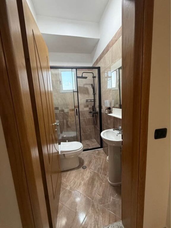 VILE ME QERA 3+1+2 - SAUK I VJETER, TIRANE