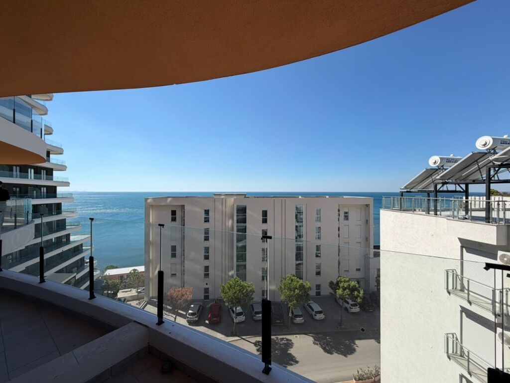 Vendesi in vendita 2+1+Balcone a Rana e Hedhun, Shëngjin!
