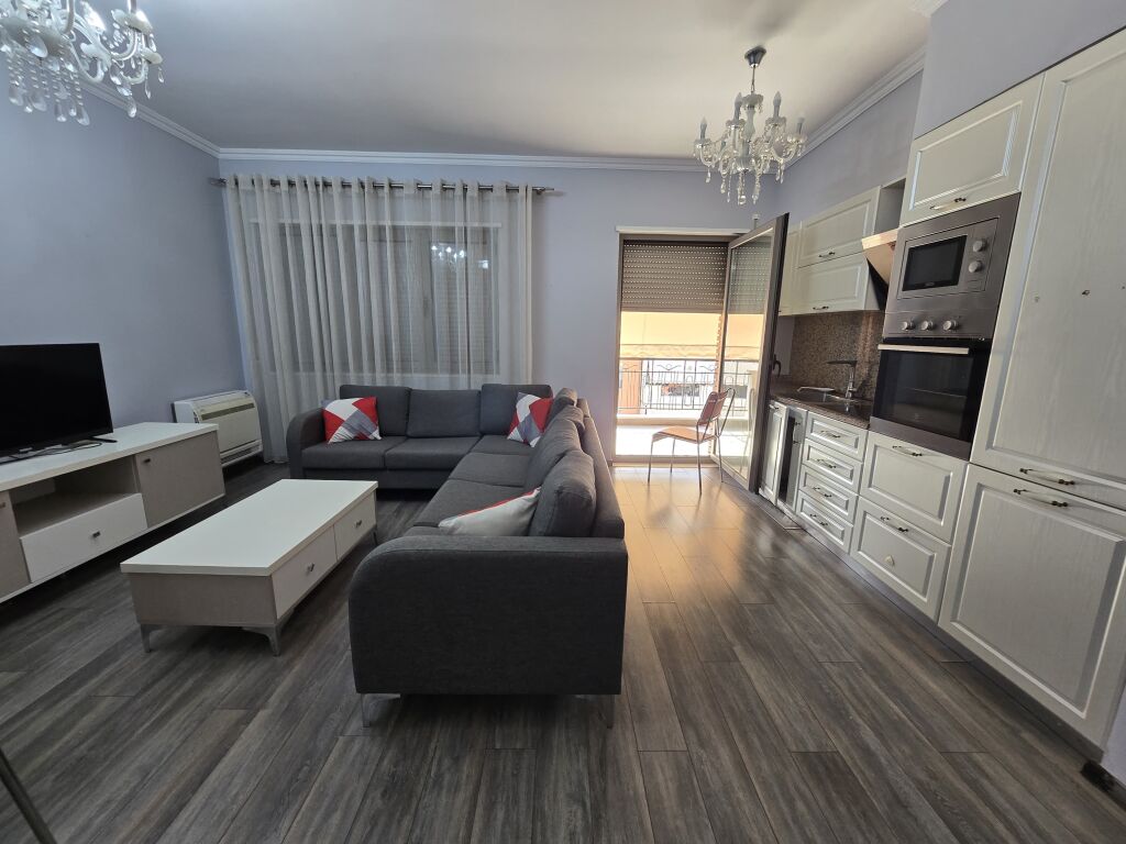 Apartament 3+1+ post me qira, rruga e bodganeve