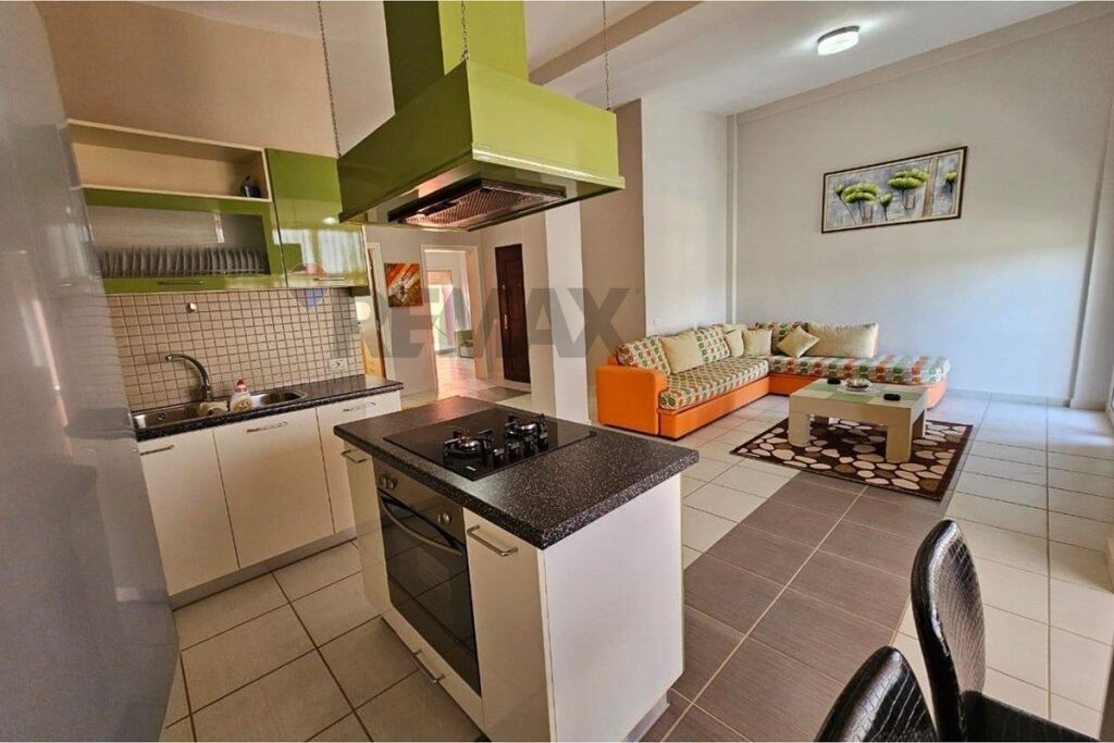SHITET APARTAMENT 2+1+2 NE GOLEM