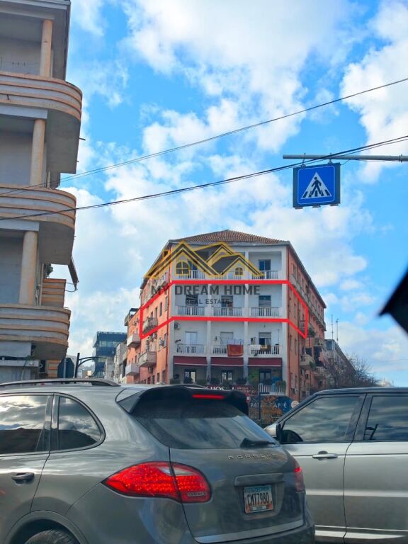 FOR SALE APARTMENT 301M2 SUITABLE FOR BUSINESS AS APART-HOTEL !