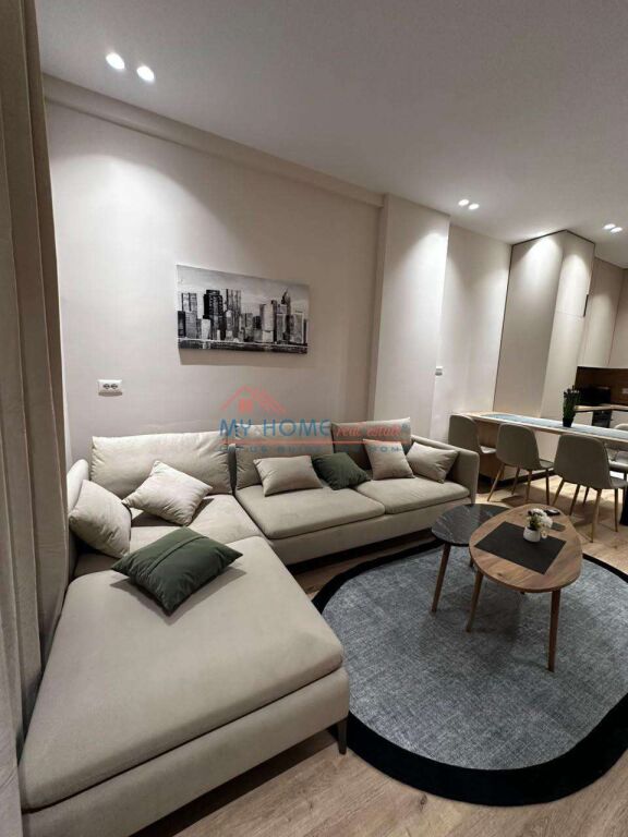 Apartament 2+1 me qera tek Kompleksi Aura ne Tirane