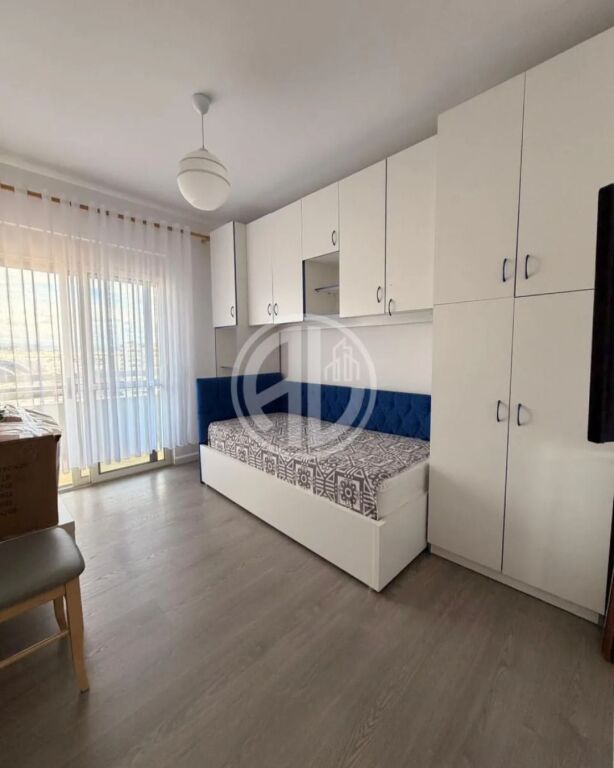 For Rent: Apartment 3+1+2 with storage and 2 balconies – Center, Municipality, Durrës 🏢