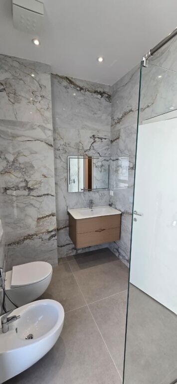 📌VILLA SU TRE PIANI IN AFFITTO | MOLTO VICINO A TEG