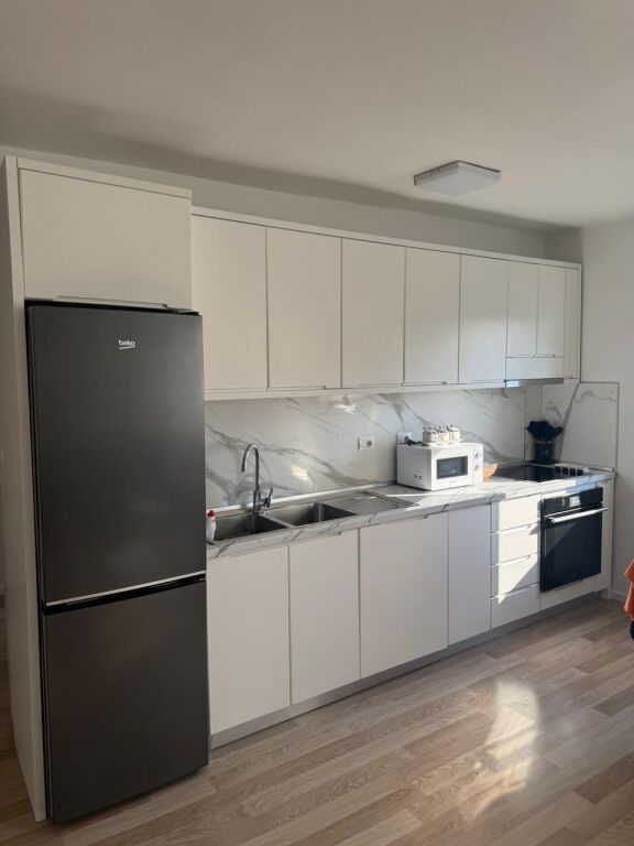 🏡 SHITET | APARTAMENT 1+1 – RRUGA BARDHYL, BRRYL