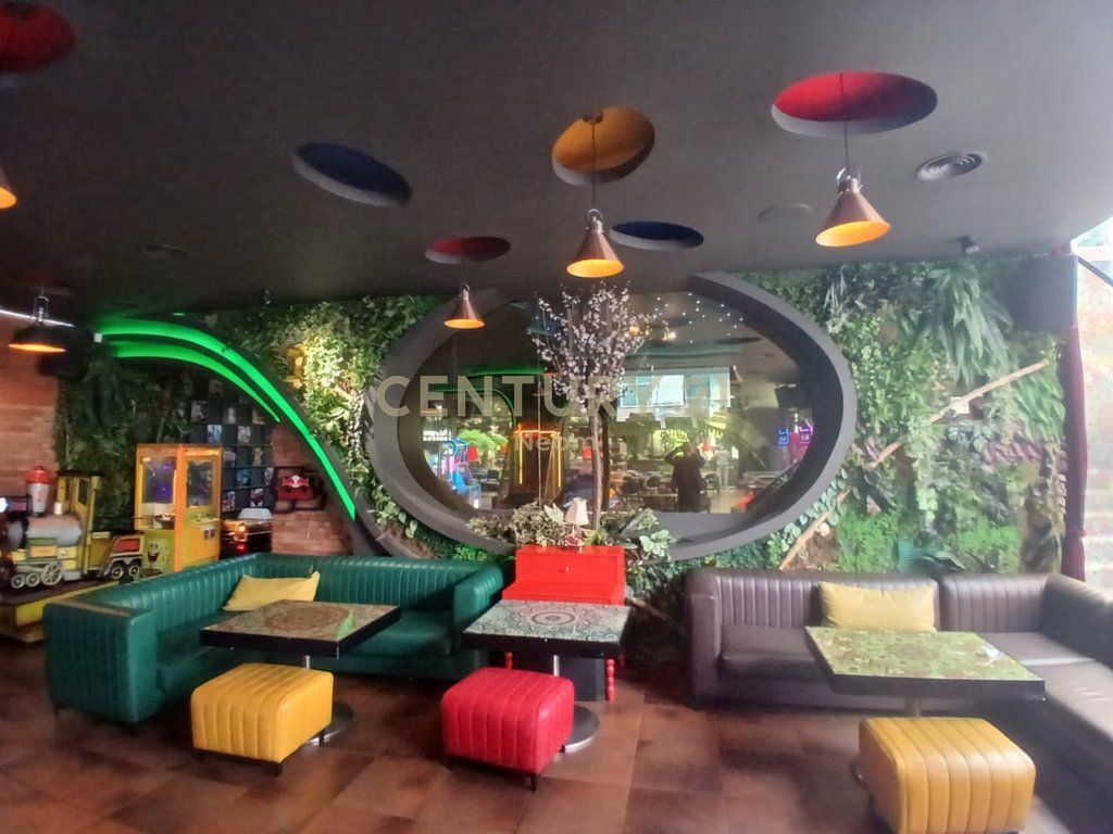 VENDITA AMBIENTE CON ARREDAMENTO MODERNO + ATTIVITÀ A UN PREZZO UNICO, ASTIR
