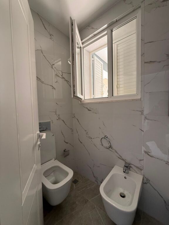 🏡 JEPET ME QIRA VILË – MJULL BATHORE