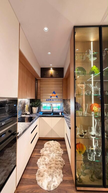 SHITET SUPER APARTAMENT LUKSOZ 2+1+VERANDË "ELBASAN, PRANE PARKUT RINIA" 24.000.000 LEKE