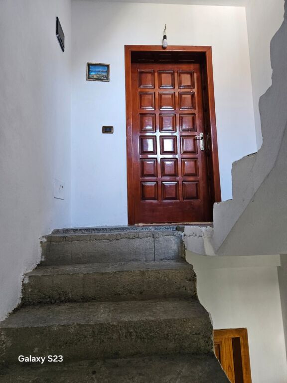 Apartament 2+1 me qera ne Don Bosko prane Xhamise  ID 5673