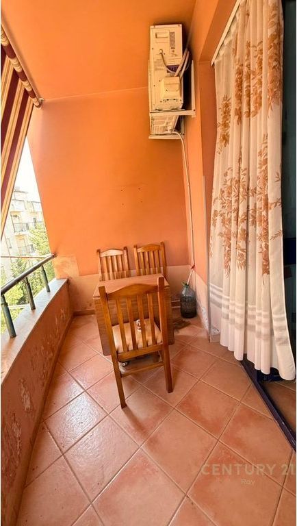 STUDIO APARTMENT FOR SALE NEAR MIAMI BEACH IN GOLEM!