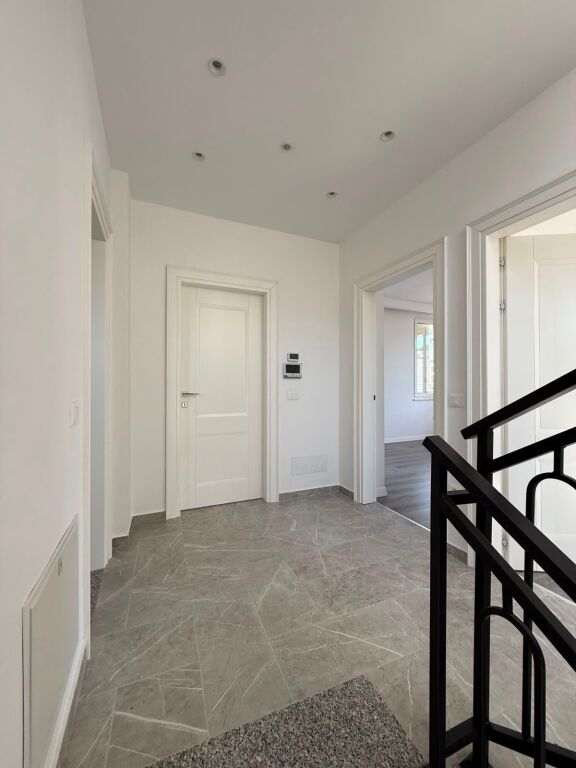 🏡 JEPET ME QIRA VILË – MJULL BATHORE