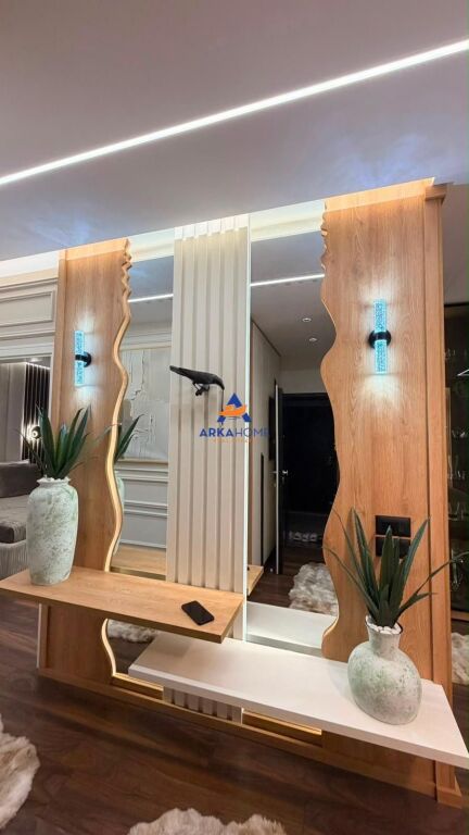 SHITET SUPER APARTAMENT LUKSOZ 2+1+VERANDË "ELBASAN, PRANE PARKUT RINIA" 24.000.000 LEKE