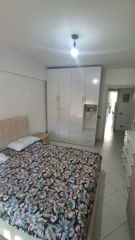 JEPET ME QIRA APARTAMENT 1+1 – PRANË SPITALIT, DURRËS!