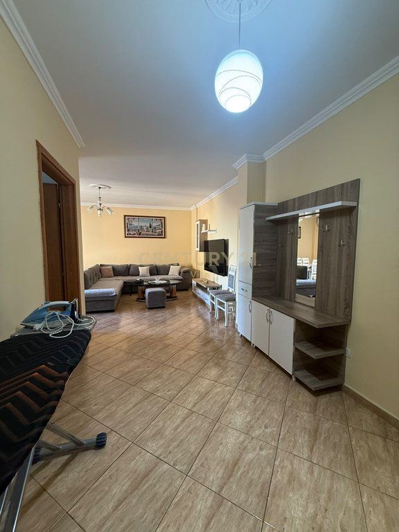 Apartament me Qira 2+1 pranë Detit në Plazh !!