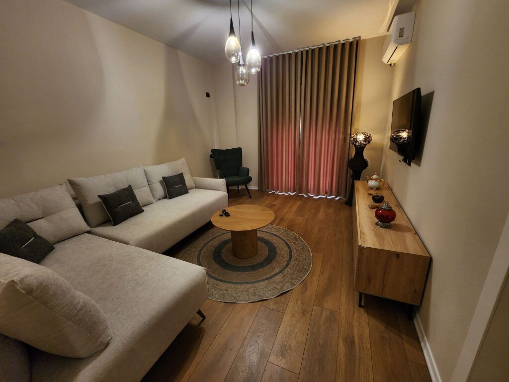 Shitet,Apartament 1+1, Liqeni i Thate