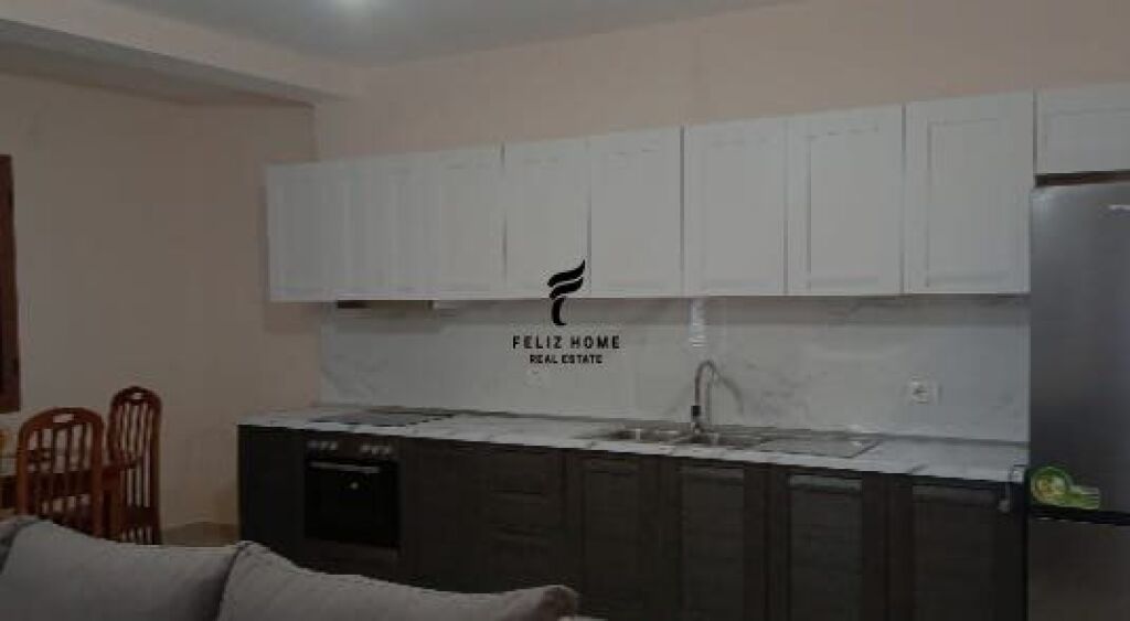 APARTAMENT ME QERA 2+1 LAPRAKE 55.000 LEKE FH-94816