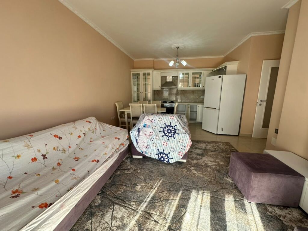 Shitet Apartament 2+1+2 Tualete me verande me pamje Deti - Lungomare Vlore