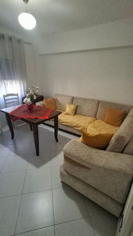 JEPET ME QIRA APARTAMENT 1+1 – PRANË SPITALIT, DURRËS!