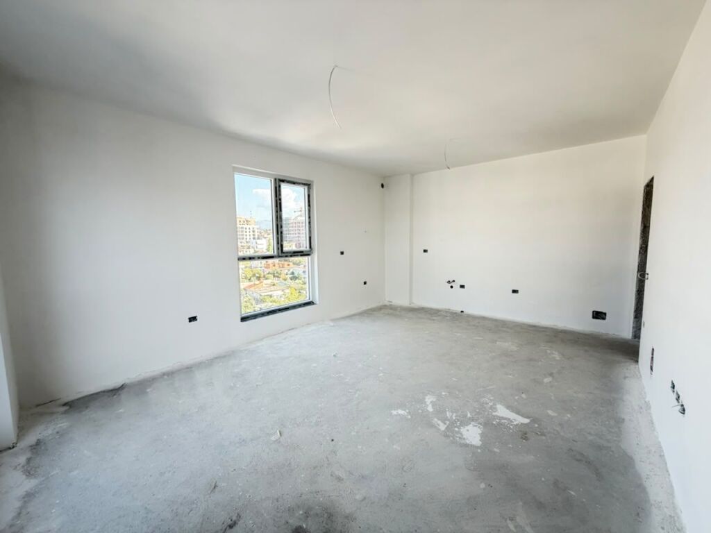 Apartament 2+1+Ballkon  Ne Shitje  prane rrethrrotullimit Ne Paskuqan