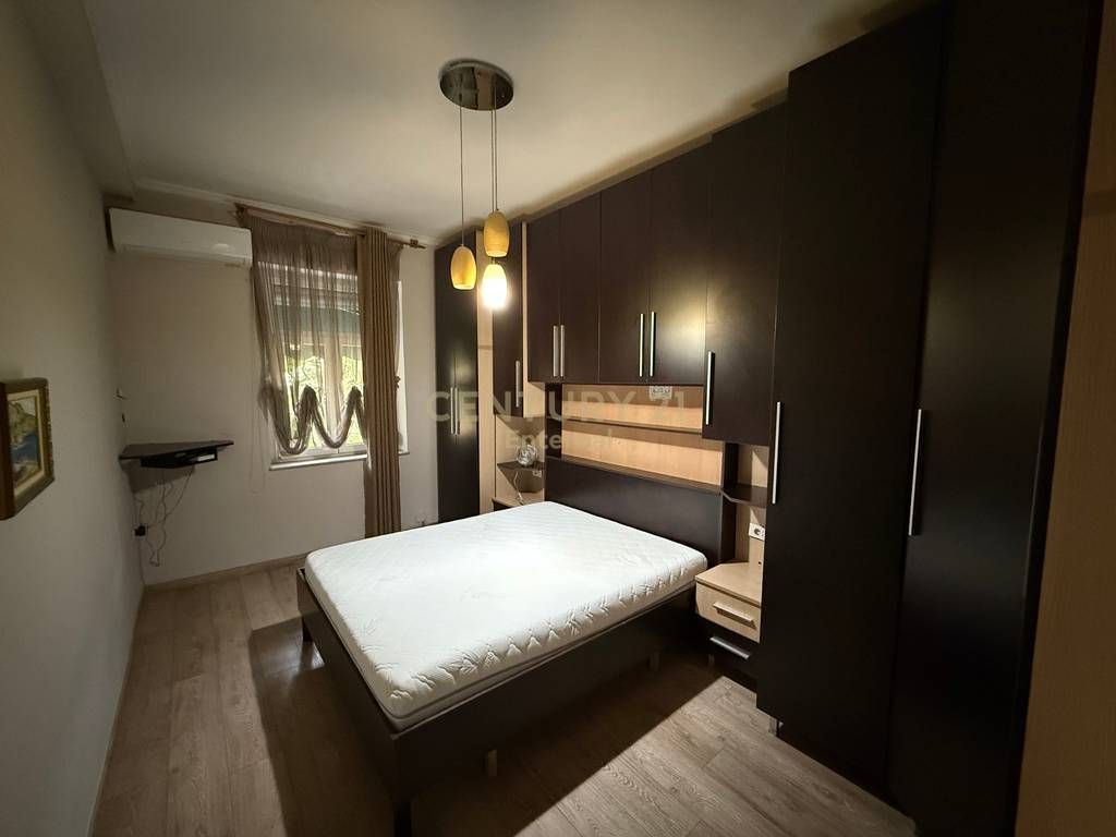 Apartament 2+1 me qira te Ish Blloku, Pallatet Agimi - 800€ | 91 m²