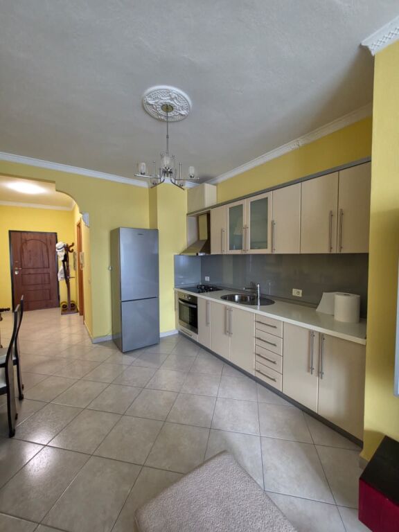 Apartament 1+1 me qera te Unaza e Re