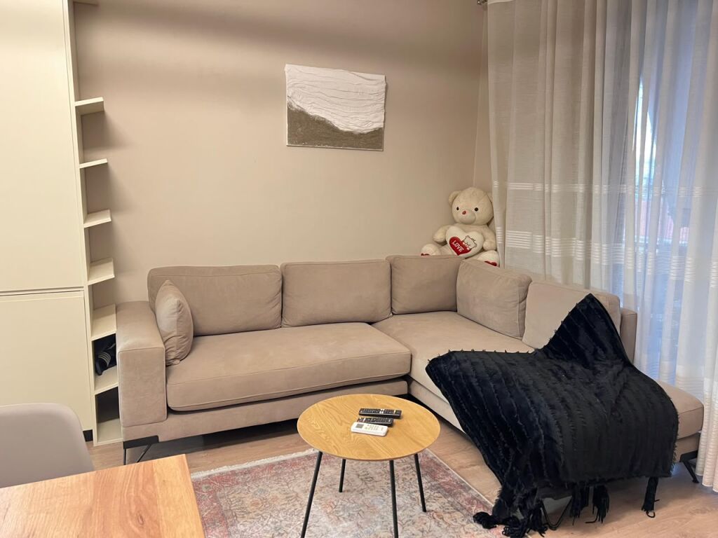 Apartament 1+1 me qera, Stacioni Pare plazh