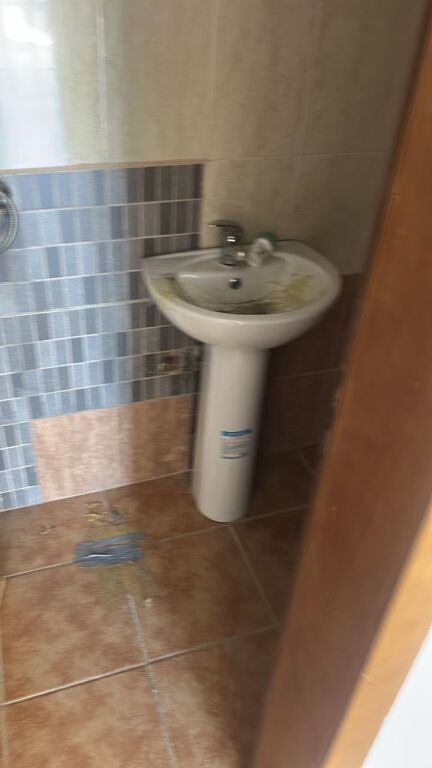 AMBIENT BIZNESI ME QIRA