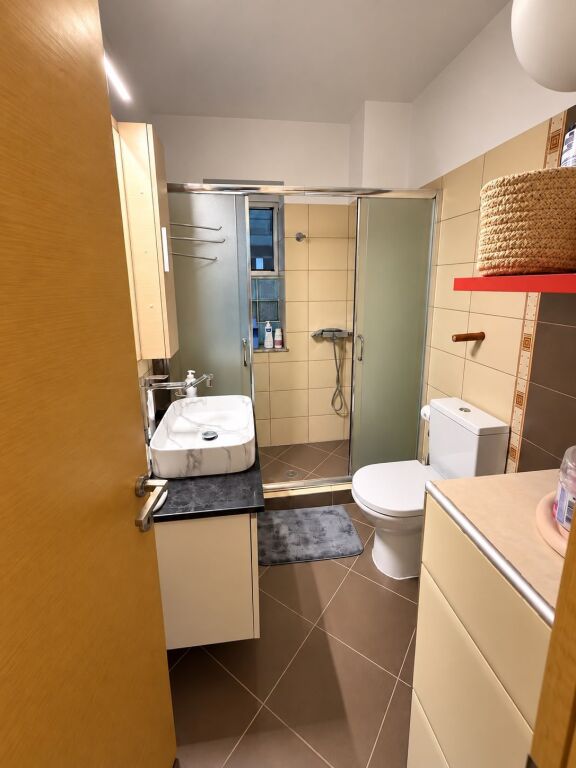 Apartament Modern 1+1 me Ballkon – 75m² Vasil Shanto