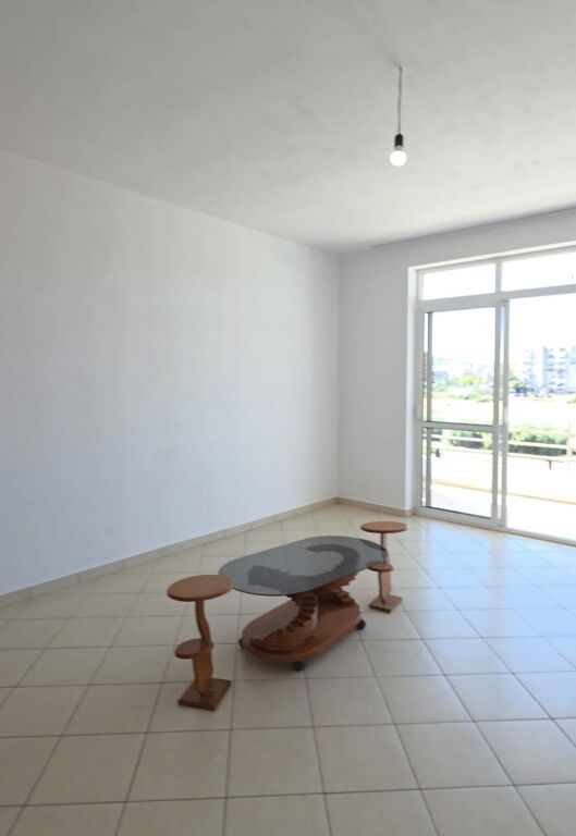 Shitet apartament 2+1 ne Astir , Rruga Luigj Benusi , Yzberisht , Kashar ! 165 mln leke !