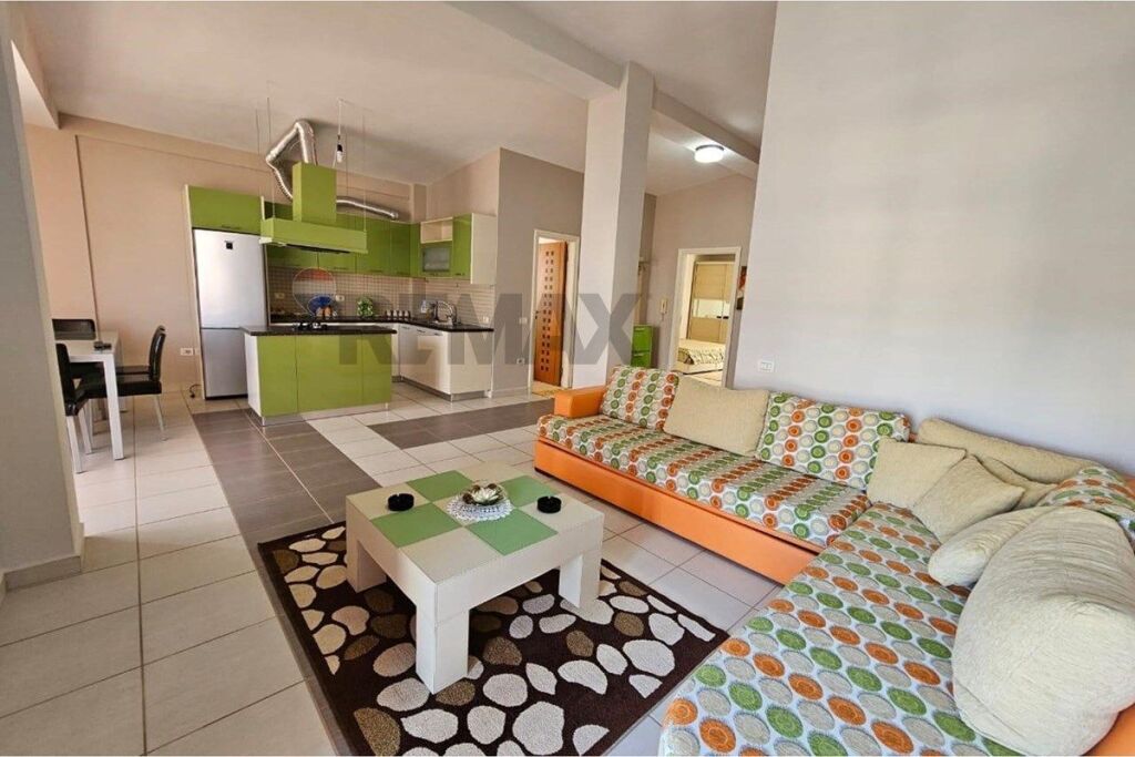 SHITET APARTAMENT 2+1+2 NE GOLEM