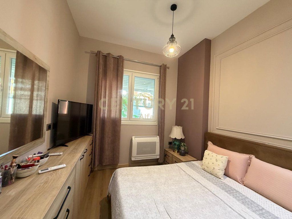 Shitet apartament 2+1 te Liqeni i Thatë, Rruga Peti (jo në zonën e sipërme malore) 220,000 €