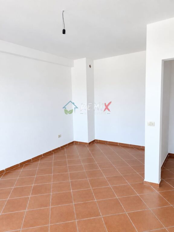 🏡 SHITET APARTAMENT 1+1 – PRANË RROTËS SË KUQE, DURRËS 🌊