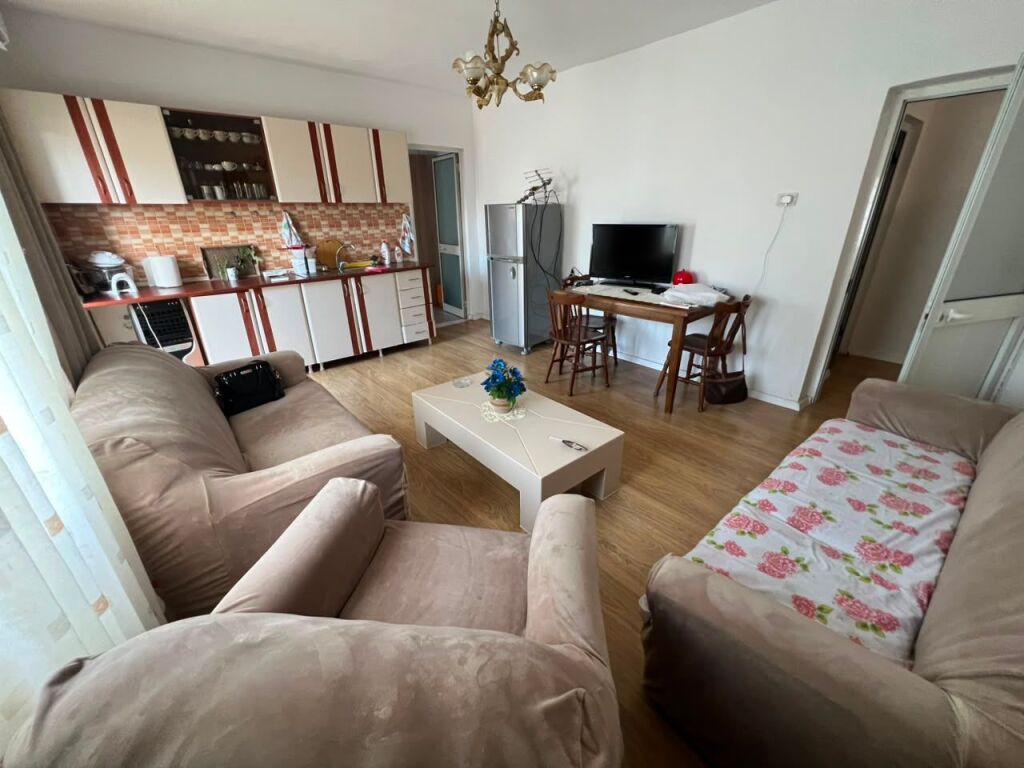 SHITET APARTAMENT 3+1+DEPO TEK ZOGU I ZI